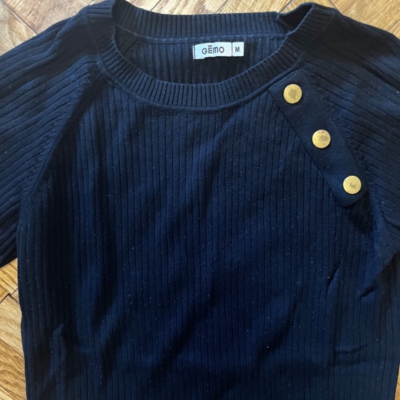 Black wool t-shirt size M great condition - Picture 2 of 4